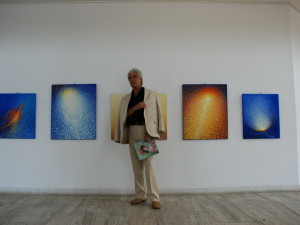 Août 2007 - Exposition galerie Apollo, Bucarest, Emil Ciocoiu avec ses oeuvres